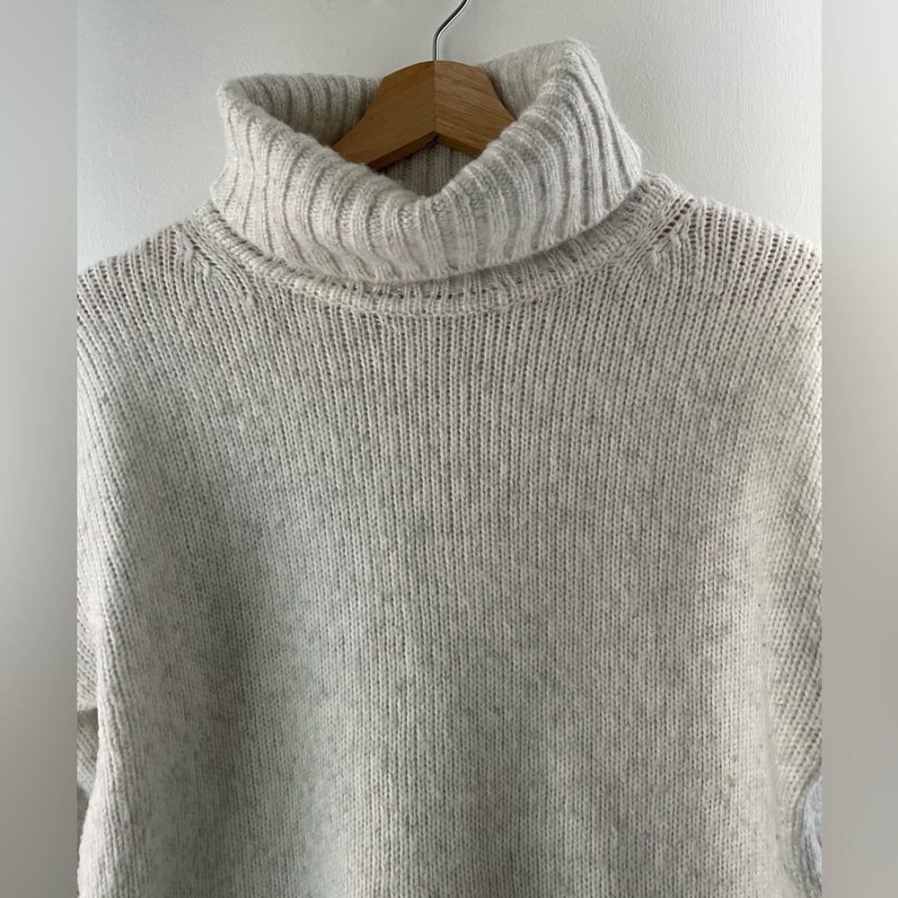 Banana republic softest sweater